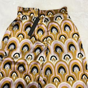 Brand New House of Harlow 1960 Printed Pants - Women size Small